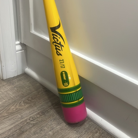 Victus Pencil Bat 27” 17oz - Picture 15 of 16